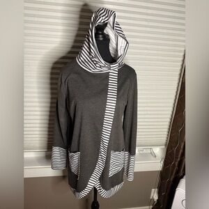Striped Hooded Gray Top